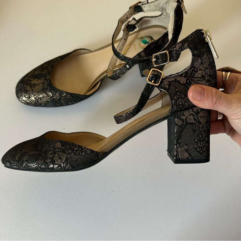 Unisa Black Lace Women's Heels - Picture 2 of 7